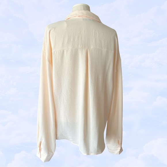 SINCERELY JULES ✨ Peach Blouse 🍑 boxy flowy top button up medium large - Picture 4 of 6